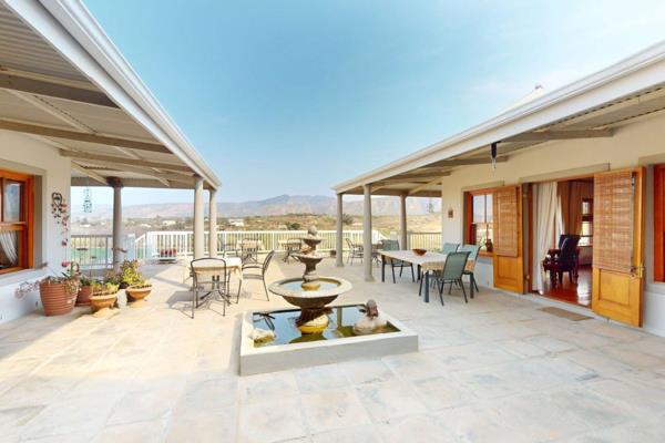 ***EXCLUSIVE MANDATE***

Perfectly located in the heart of the Karoo, the renowned ...