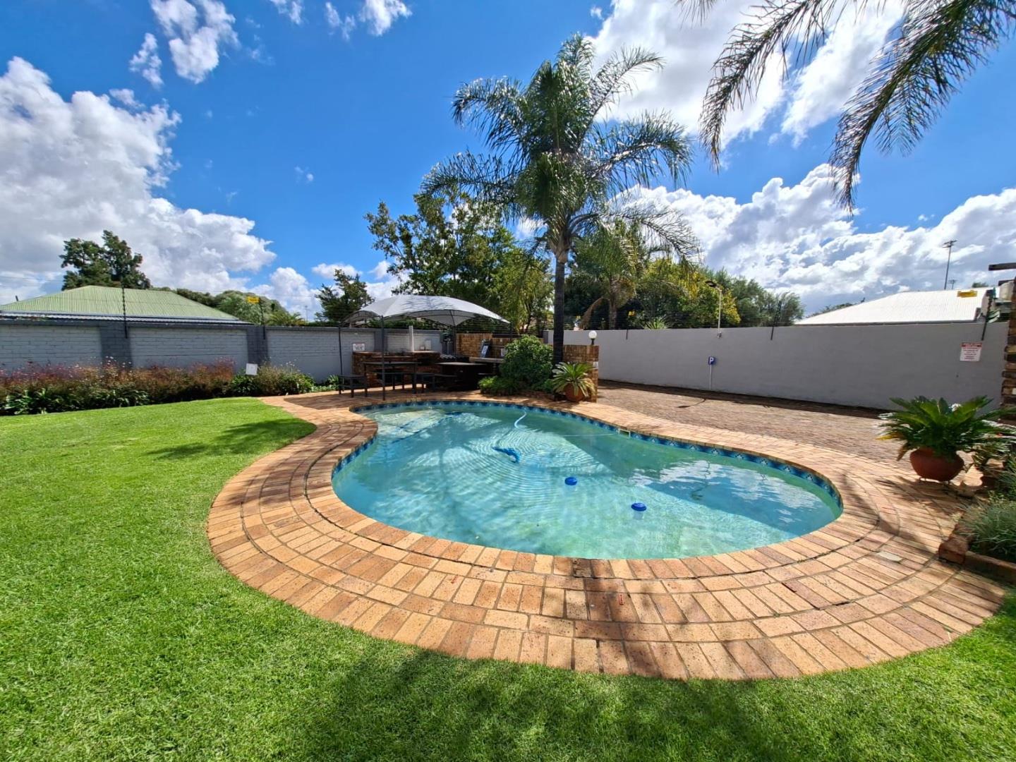 13 Bedroom House for sale in Labram - P24-117154058
