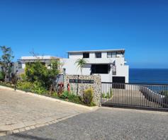 Apartment / Flat for sale in Umdloti Beach