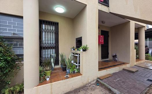 1 Bedroom Apartment / Flat for sale in Bellair