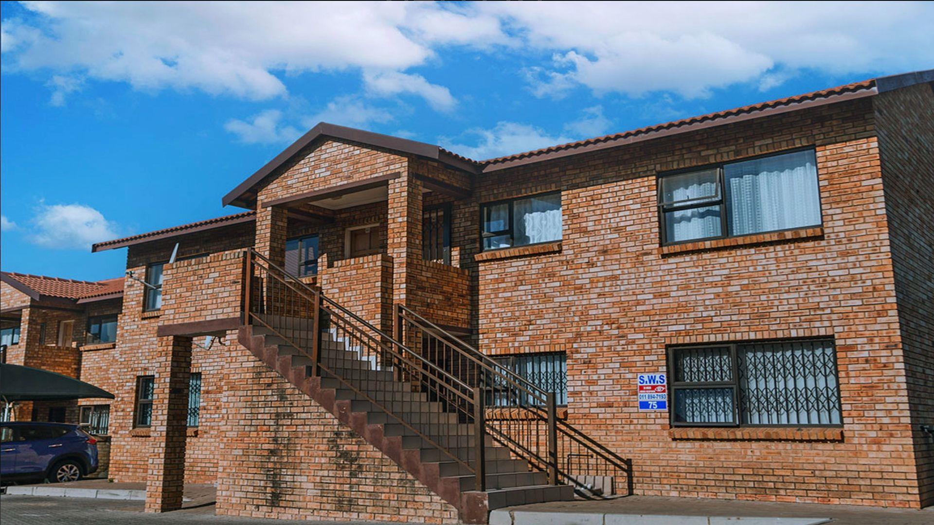 3 Bedroom Apartment / flat for sale in Witfield - P24-117156613