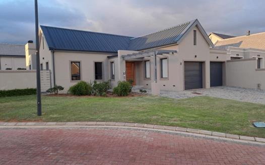 3 Bedroom House for sale in Altona