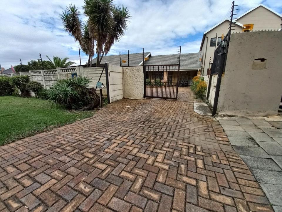 Listing number: P24-117159664, Image number: 1