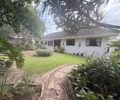 House for sale in Beacon Bay North