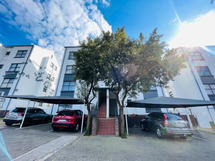 3 Bedroom Apartment / flat to rent in Greenstone Ridge - 1 Emerald ...