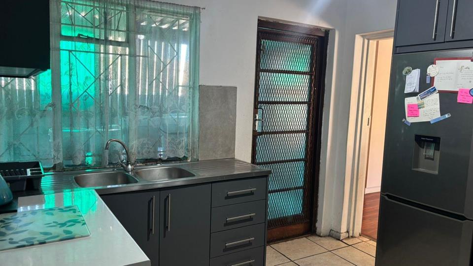 Listing number: P24-117161722, Image number: 3