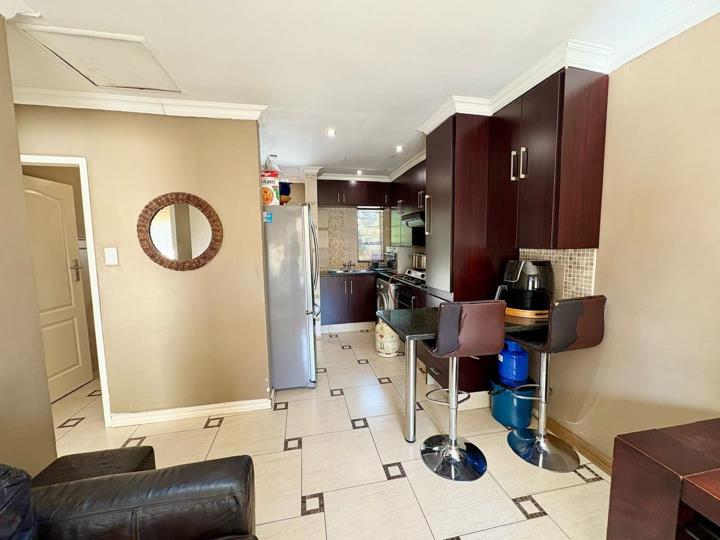 2 Bedroom Apartment / flat for sale in The Orchards - 60 Koos Prinsloo ...