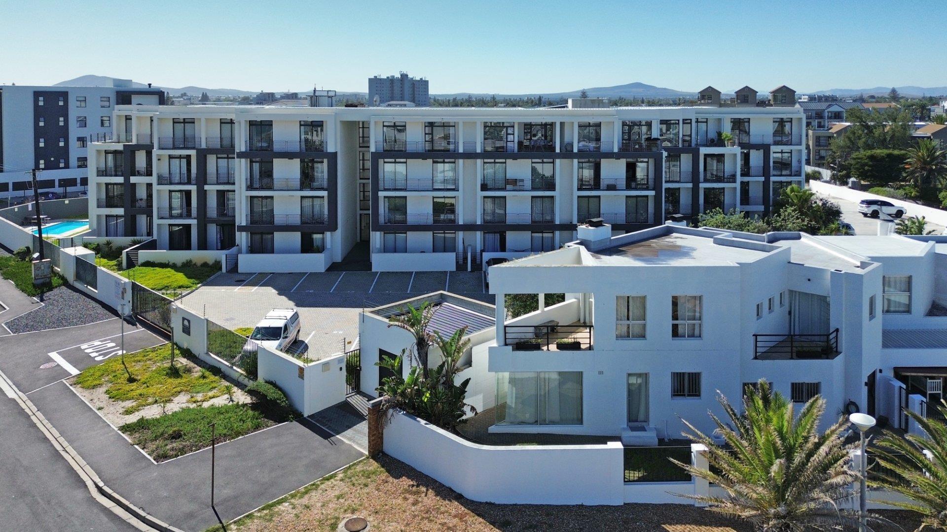 1 Bedroom Apartment / flat for sale in Waves Edge - Beach Break, 8 ...