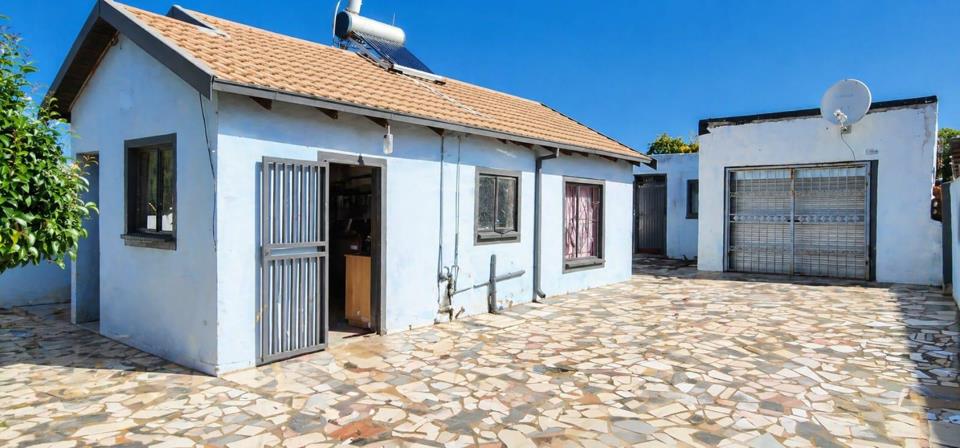 2 Bedroom House for sale in Rabie Ridge - P24-117168934