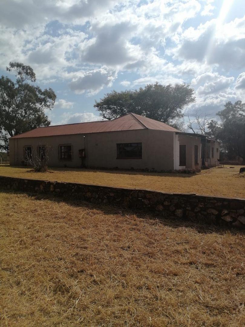 Farm for sale in Zeerust - P24-117169391