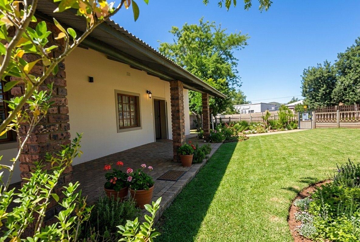 4 Bedroom House for sale in Die Rand - P24-116726393