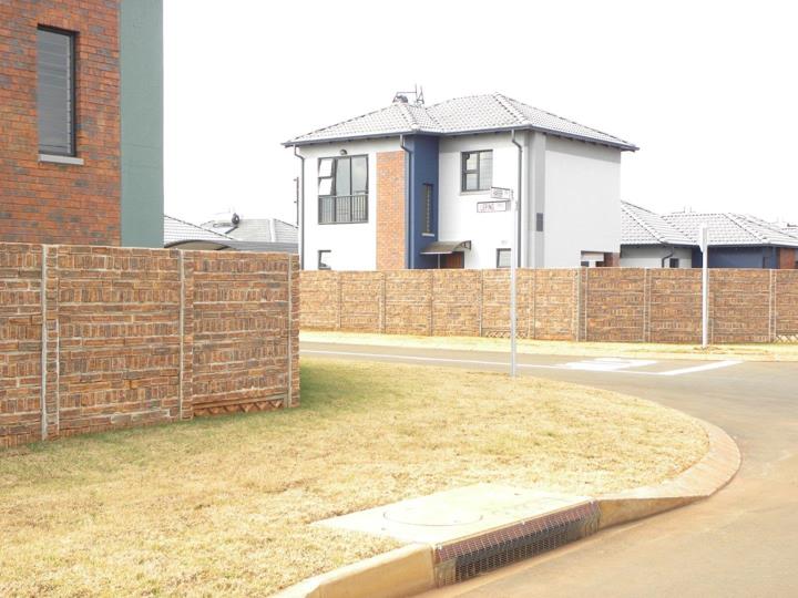 Listing number: P24-117371766, Image number: 2