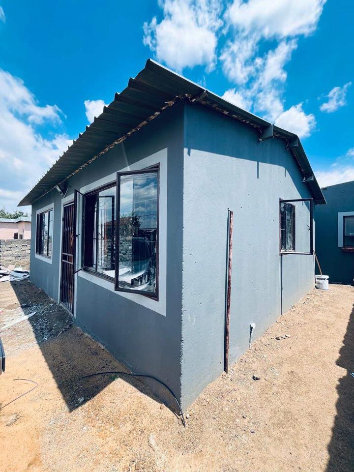 2 Bedroom House for sale in Rabie Ridge - P24-117171210