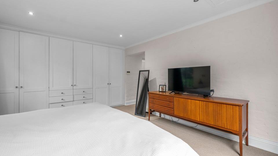 Listing number: P24-117171456, Image number: 3