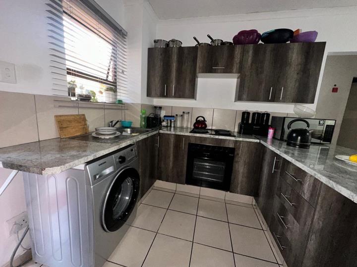 2 Bedroom Apartment / flat for sale in Witfield - 83 ( 181 ) Ss ...