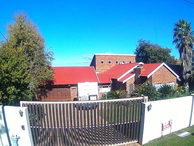 4 Bedroom House for Sale in Jordaan Park