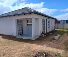 House for sale in Crystal Park