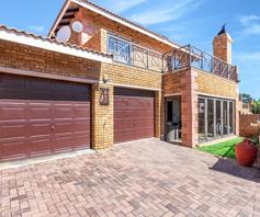 Townhouse for sale in Honeydew Manor
