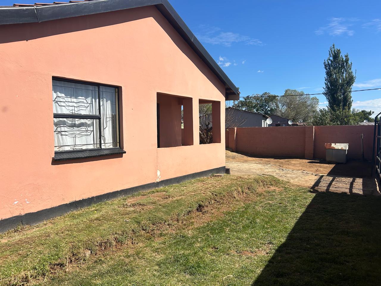 3 Bedroom House for sale in Evaton Central - P24-117175802