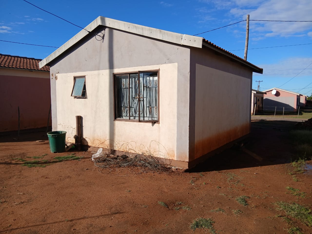 2 Bedroom House for sale in Ratanda - P24-117177406