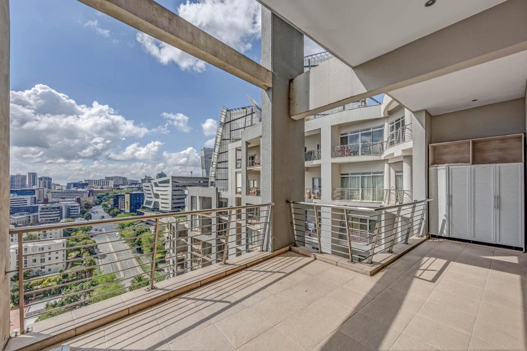 3-bedroom-apartment-flat-for-sale-in-sandhurst-p24-117125753