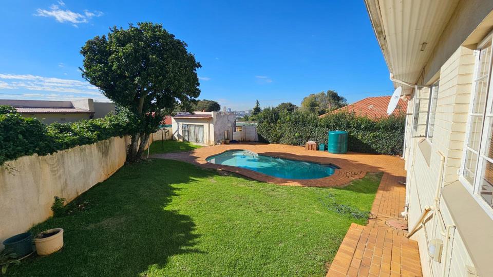 Listing number: P24-117183835, Image number: 2