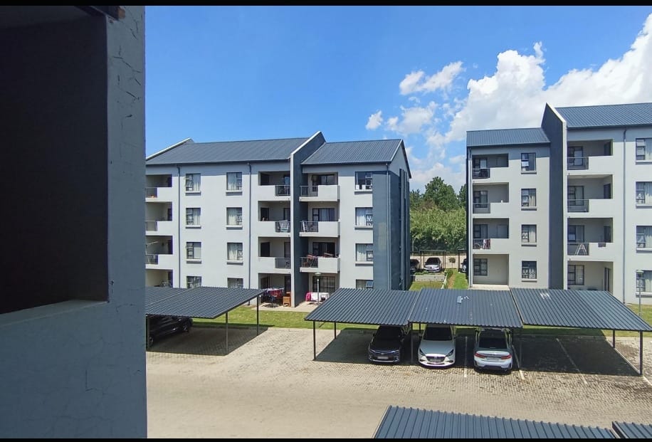 2 Bedroom Apartment / flat for sale in Glen Austin AH - 101 Glen Acres Park Estate, 69 Austin Road - Midrand