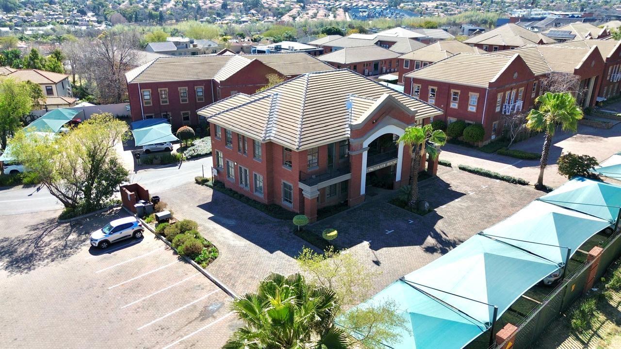Commercial property to rent in Fourways - P24-117185940