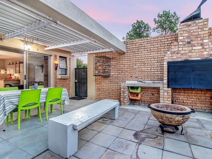 3 Bedroom Townhouse for Sale in Equestria