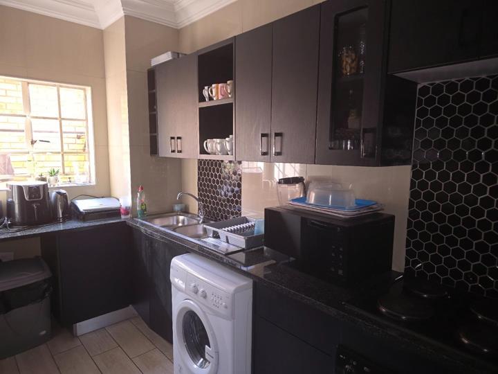 Listing number: P24-117187068, Image number: 2