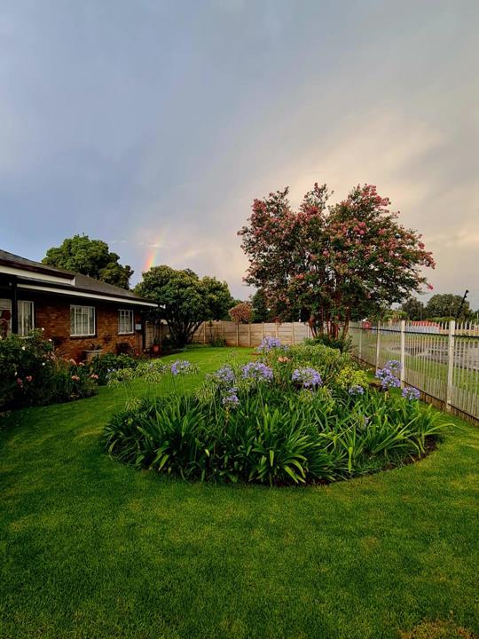 4 Bedroom House for sale in Rothdene - P24-117189706