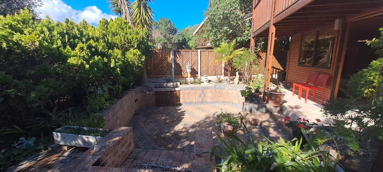 2 Bedroom House for sale in Meerenbosch - 105 Kolgans - Hermanus