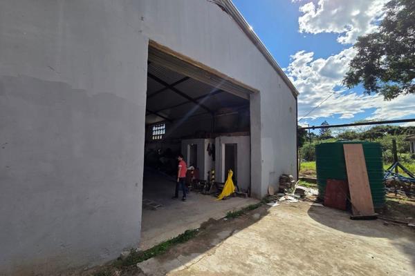This 300m2 ground-floor warehouse in Verulam is engineered for high-density storage and streamlined small-scale distribution. The ...