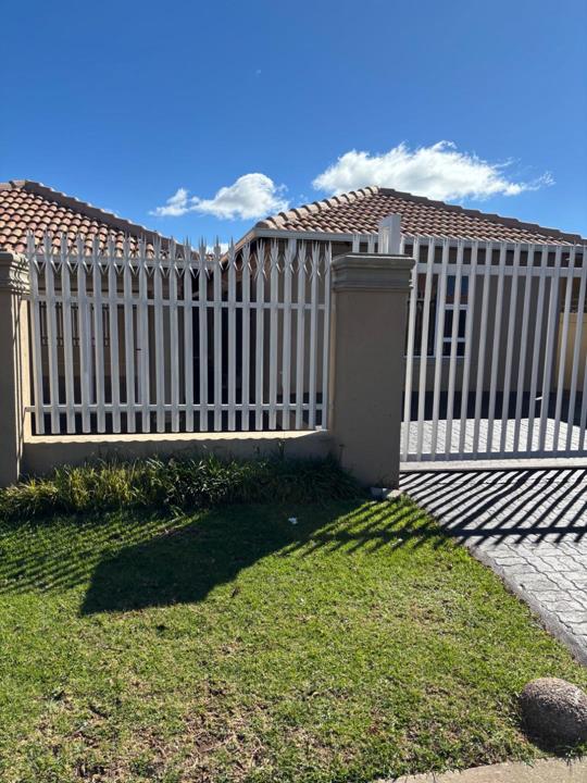 Listing number: P24-116813010, Image number: 2