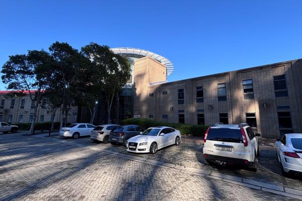 967m² Office to Let in Tygerberg Office Park 

This 967m² office unit is ...