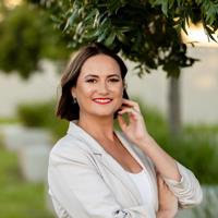 Agent profile for Claudia Du Raan