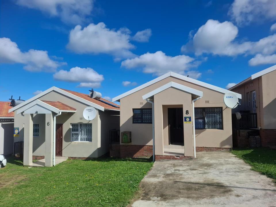 2 Bedroom House for sale in Amalinda - 8 Leopard Crescent - East London
