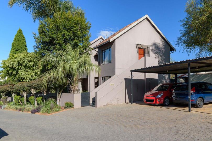 2 Bedroom Apartment / flat for sale in Radiokop - 26 Oakham Estate ...