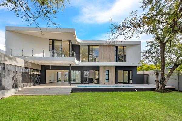 Positioned within the secure and highly sought-after Devonshire boomed enclosure, this newly completed residence by SPS Architects ...