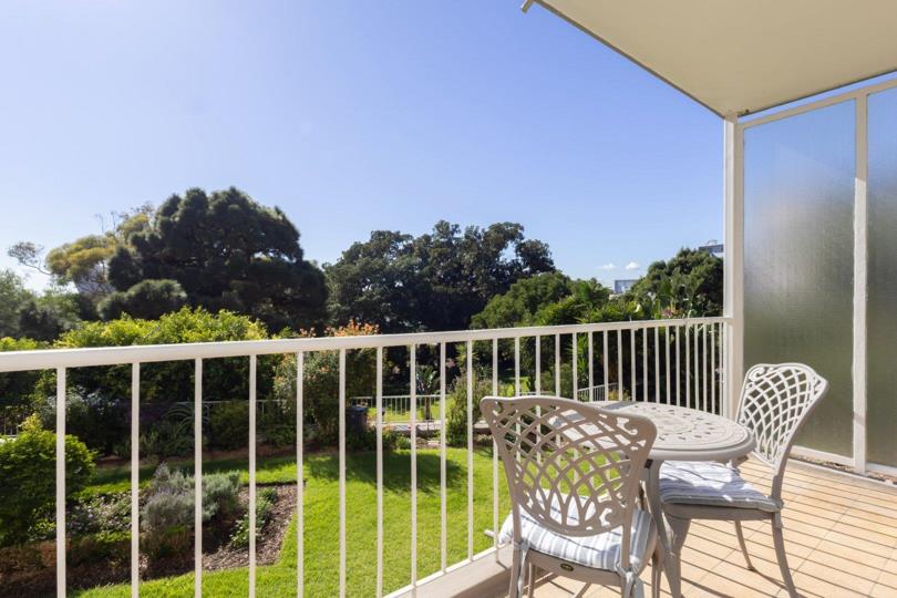 Listing number: P24-117204542, Image number: 3