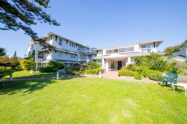 *Life Right purchase*

Situated in the sought-after Norfolk Place, this spacious ground-floor apartment offers comfortable and secure ...