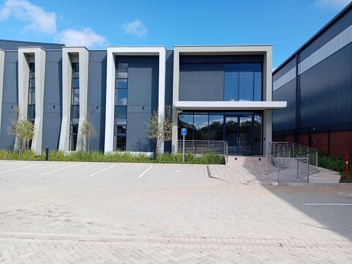 Industrial property to rent in Samrand Business Park - P24-117211302