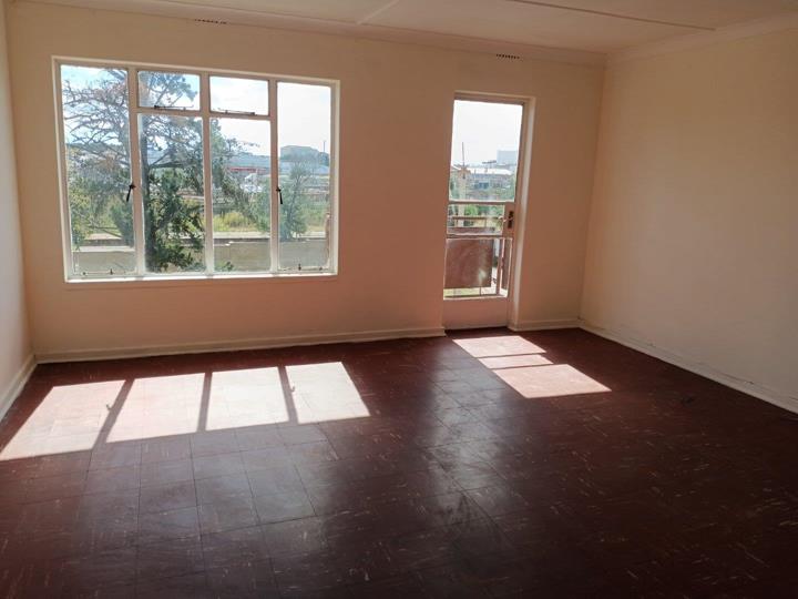 Listing number: P24-117172163, Image number: 2
