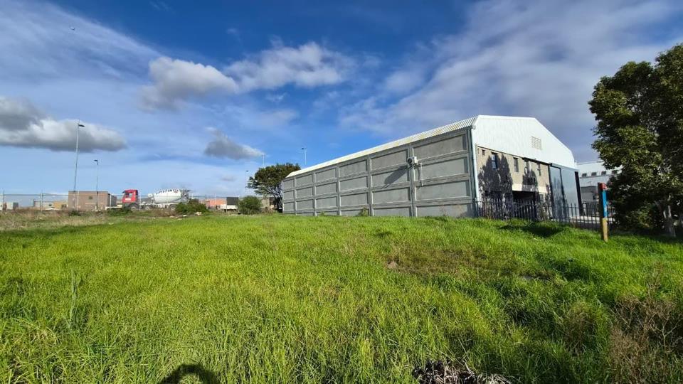 Listing number: P24-117211944, Image number: 3, 1014m² Yard For Sale in Racing Park