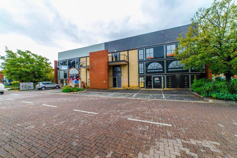 Commercial property for sale in North Riding - P24-117212284