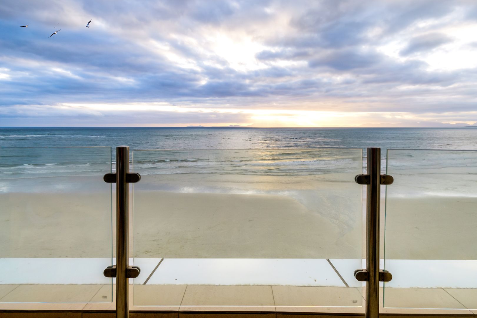 3 Bedroom Apartment / flat for sale in Strand North - 801 Topaz, 170 ...
