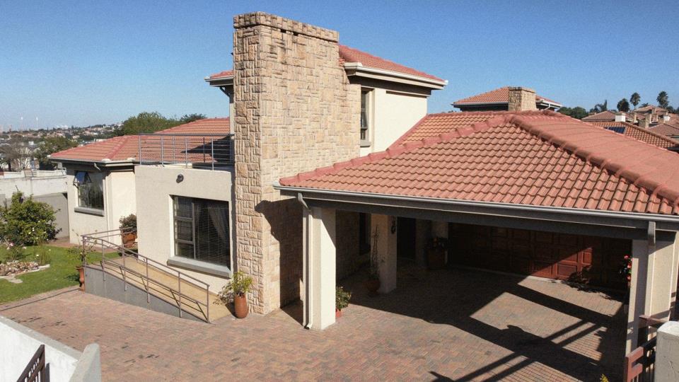 Listing number: P24-117215064, Image number: 2, Image