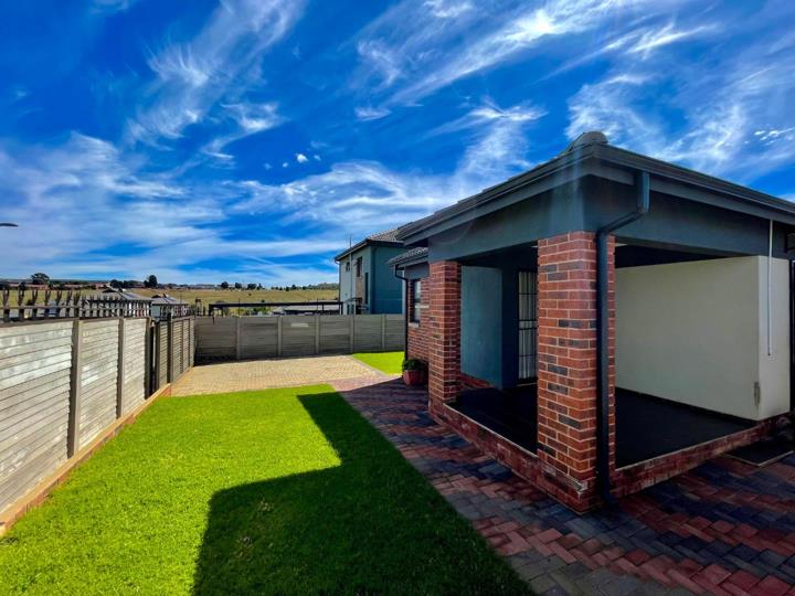 3 Bedroom House for sale in Mindalore - P24-117219596