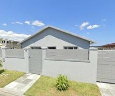 House for sale in Grassy Park