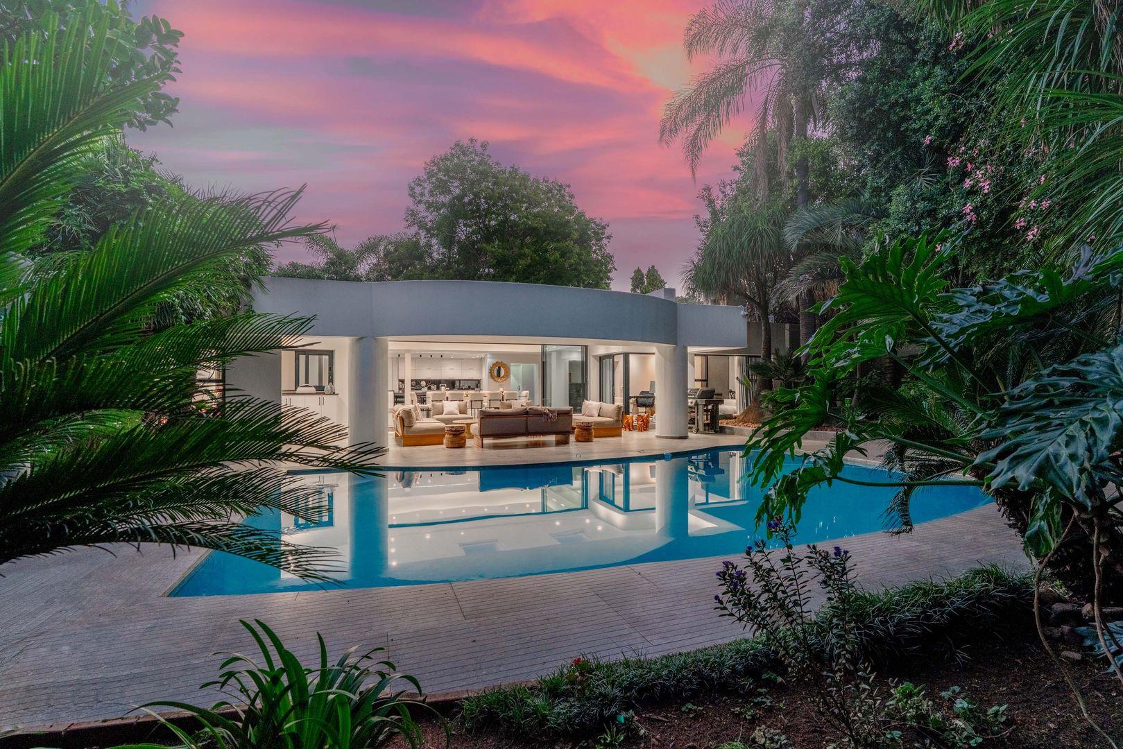 5 Bedroom House for sale in Inanda - P24-117034968